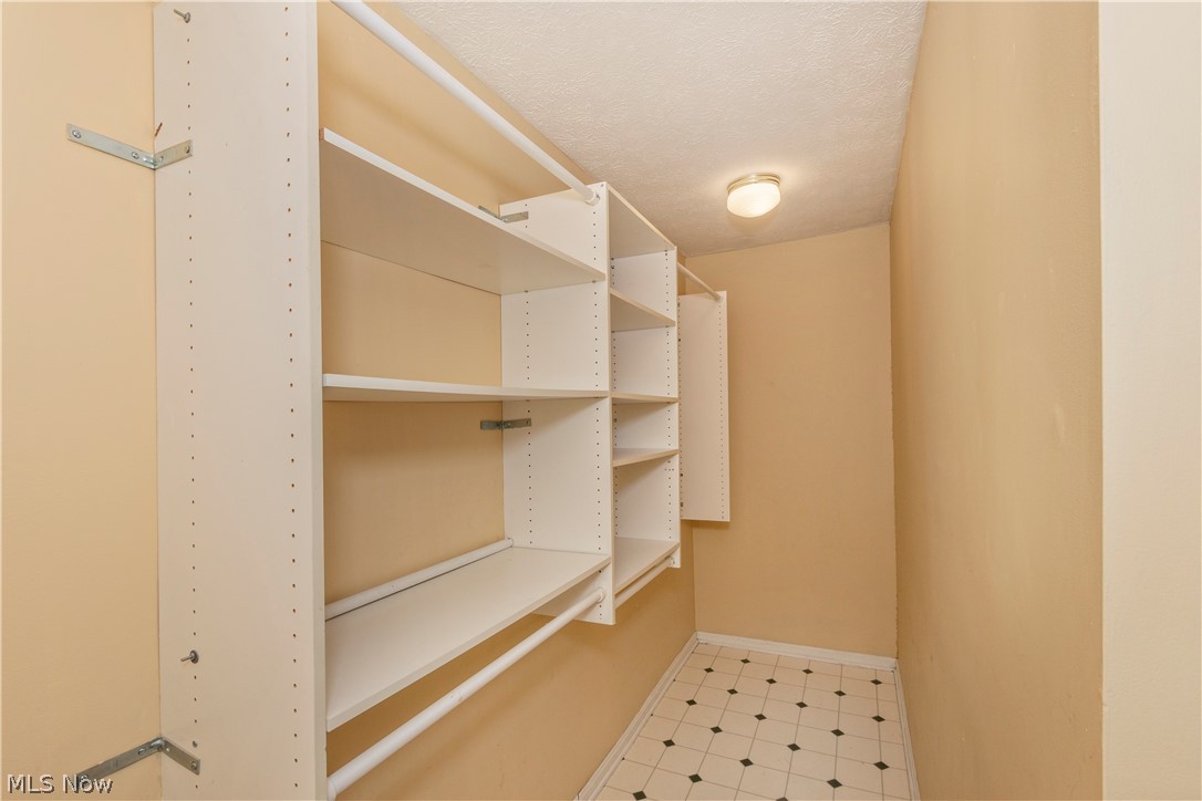 4809 Westbourne Road Lyndhurst OH 44124