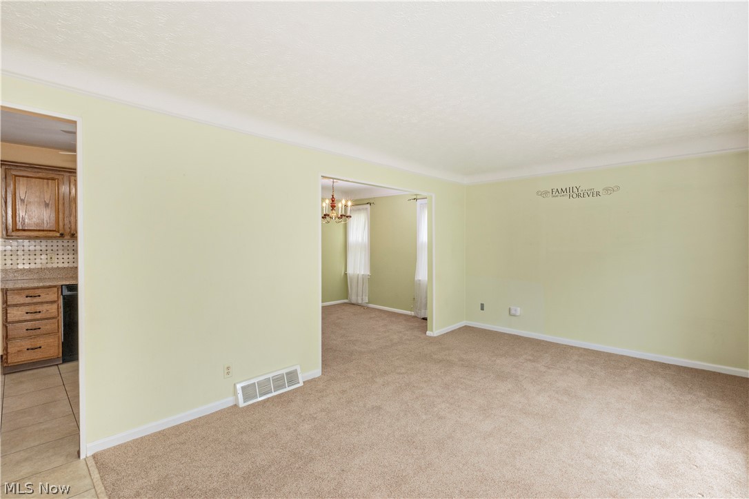 4809 Westbourne Road Lyndhurst OH 44124