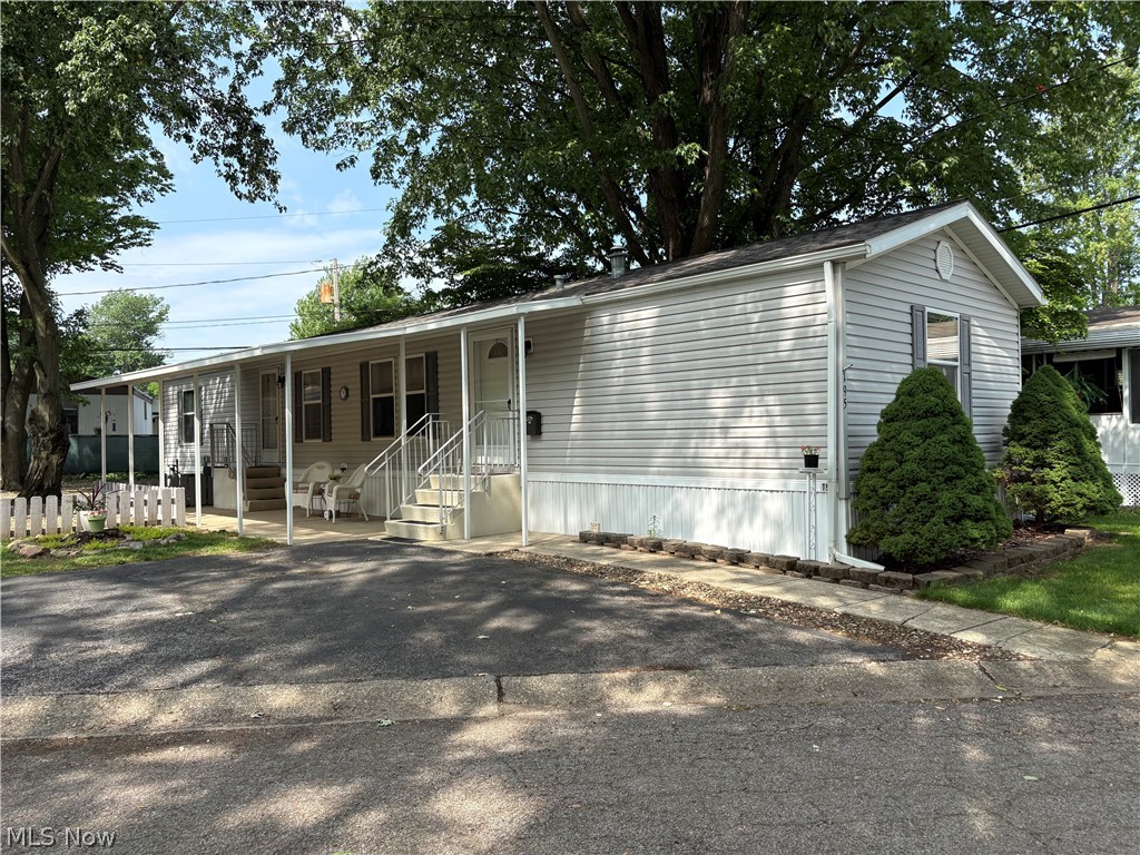 195 Spruce Lane Mentor OH 44060