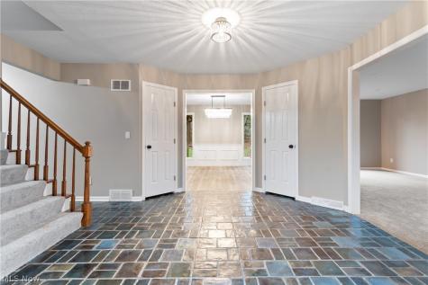 9466 Beryl Street NW Massillon OH 44646