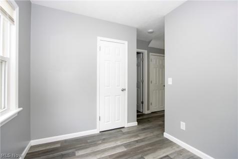407 Oxford Avenue Akron OH 44310