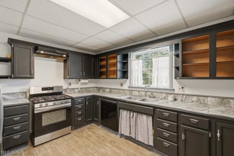 1712 E 300th Street Wickliffe OH 44092