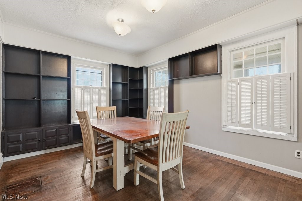 1712 E 300th Street Wickliffe OH 44092