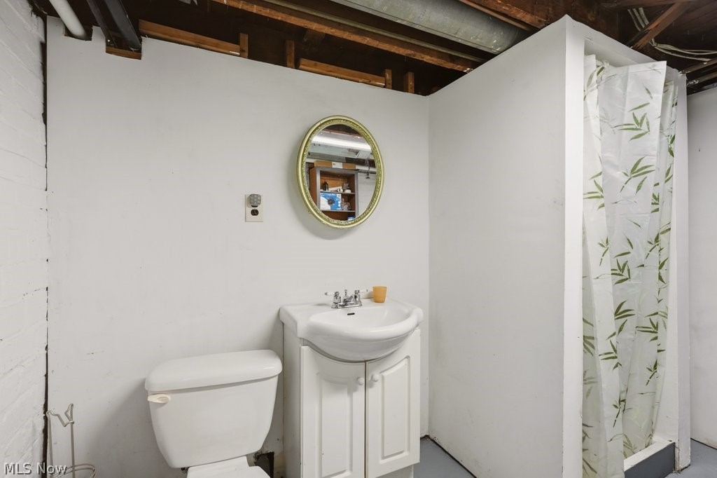1712 E 300th Street Wickliffe OH 44092