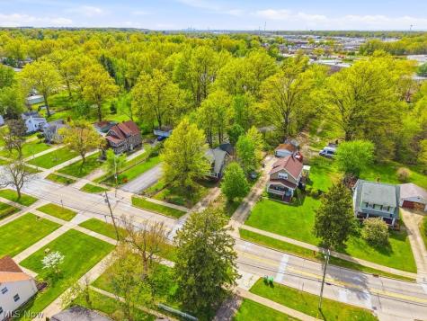 1712 E 300th Street Wickliffe OH 44092