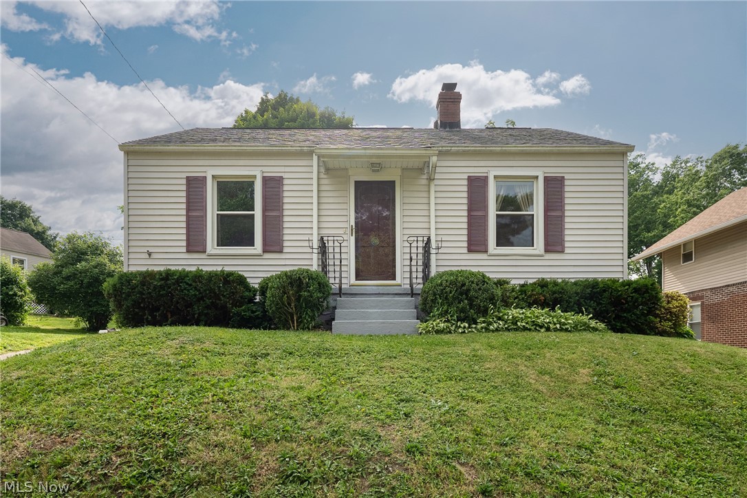 598 Morningview Avenue Akron OH 44305