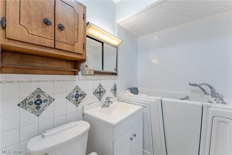 598 Morningview Avenue Akron OH 44305