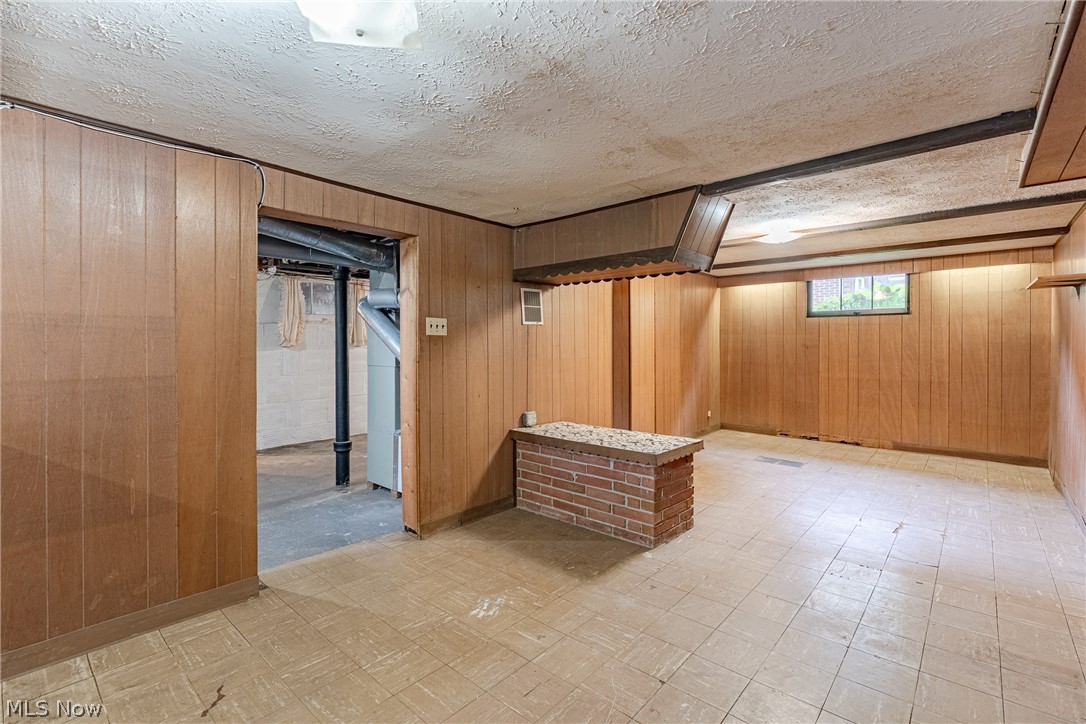 598 Morningview Avenue Akron OH 44305