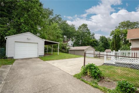 598 Morningview Avenue Akron OH 44305