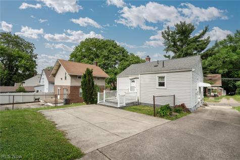 598 Morningview Avenue Akron OH 44305