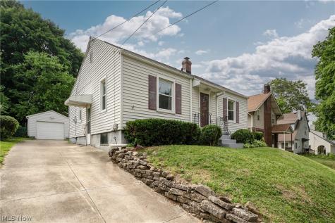 598 Morningview Avenue Akron OH 44305