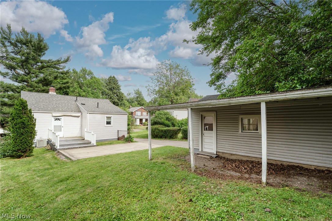 598 Morningview Avenue Akron OH 44305