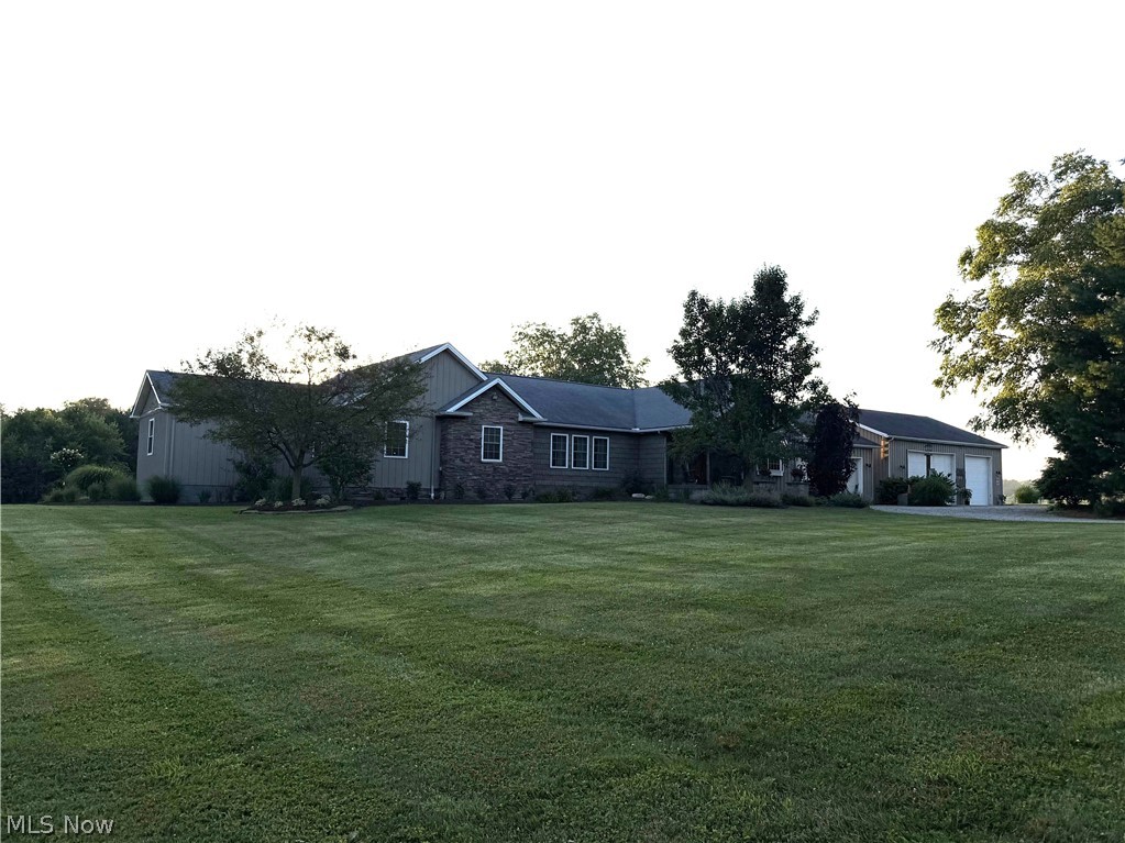 8533 Girdle Road Middlefield OH 44062