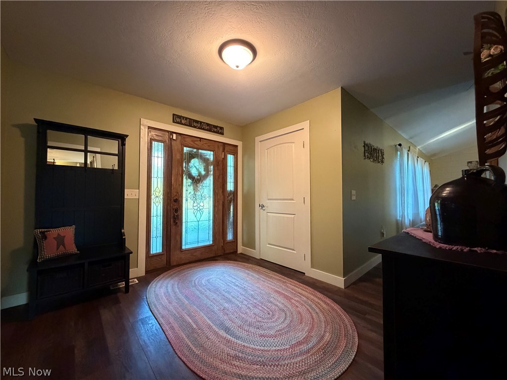 8533 Girdle Road Middlefield OH 44062