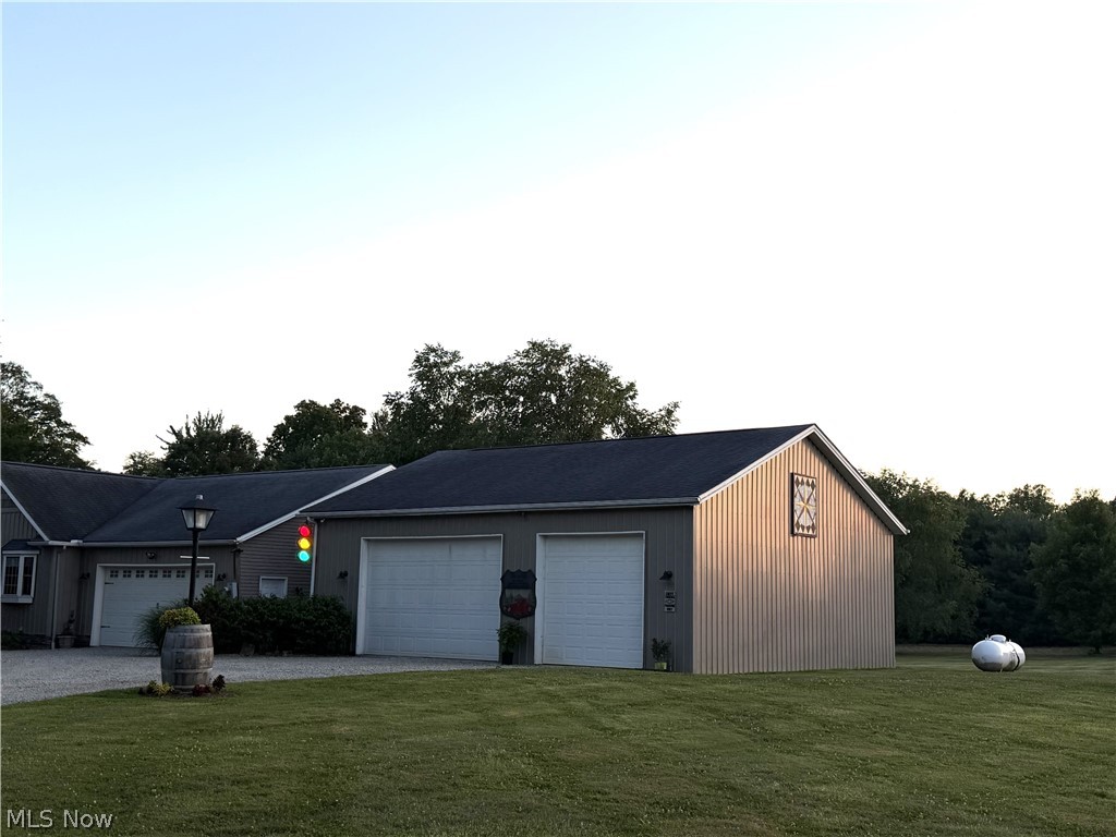 8533 Girdle Road Middlefield OH 44062
