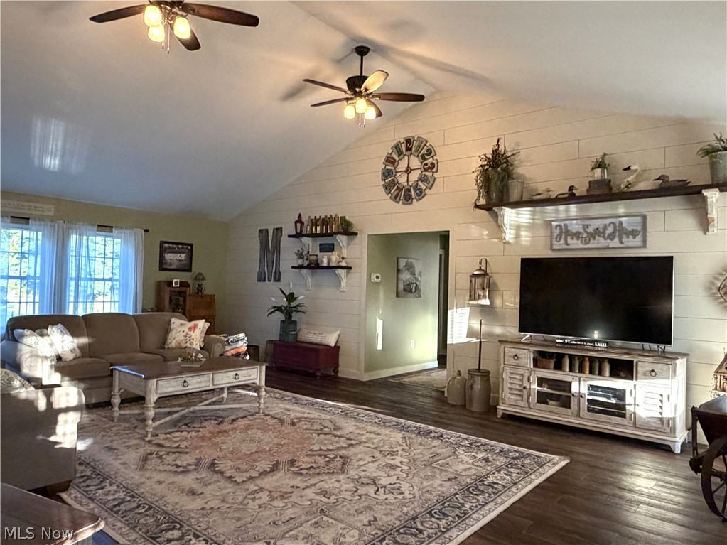 8533 Girdle Road Middlefield OH 44062