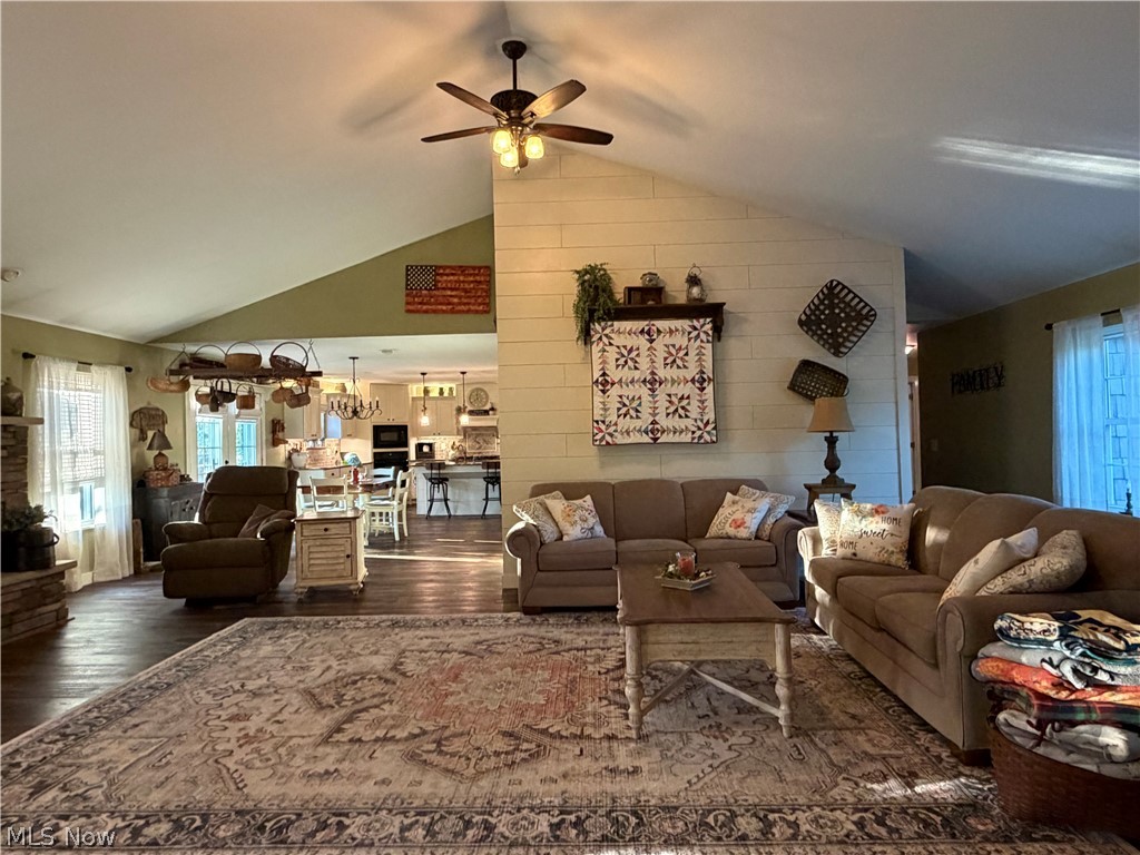 8533 Girdle Road Middlefield OH 44062