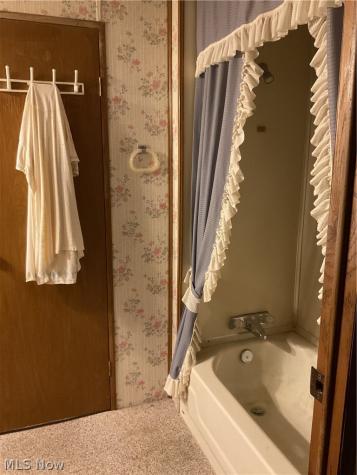 3812 Mahoning Road NE Canton OH 44705