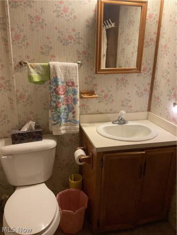 3812 Mahoning Road NE Canton OH 44705