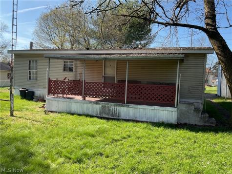 3812 Mahoning Road NE Canton OH 44705