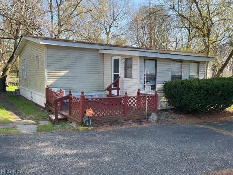 3812 Mahoning Road NE Canton OH 44705