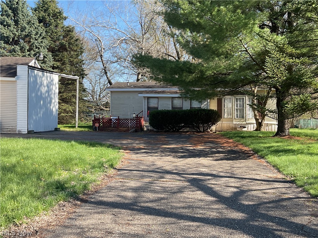3812 Mahoning Road NE Canton OH 44705