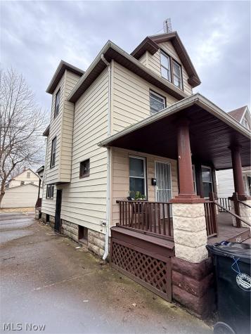 2045 W 89th Street Cleveland OH 44102