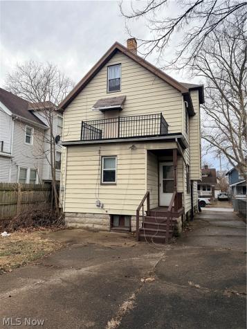 2045 W 89th Street Cleveland OH 44102