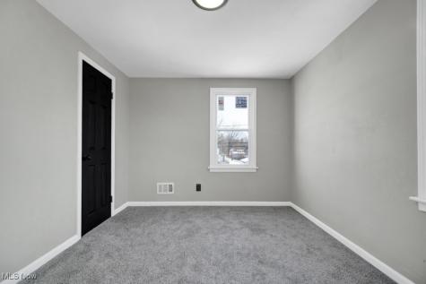 4754 Lawrence Avenue Garfield Heights OH 44125