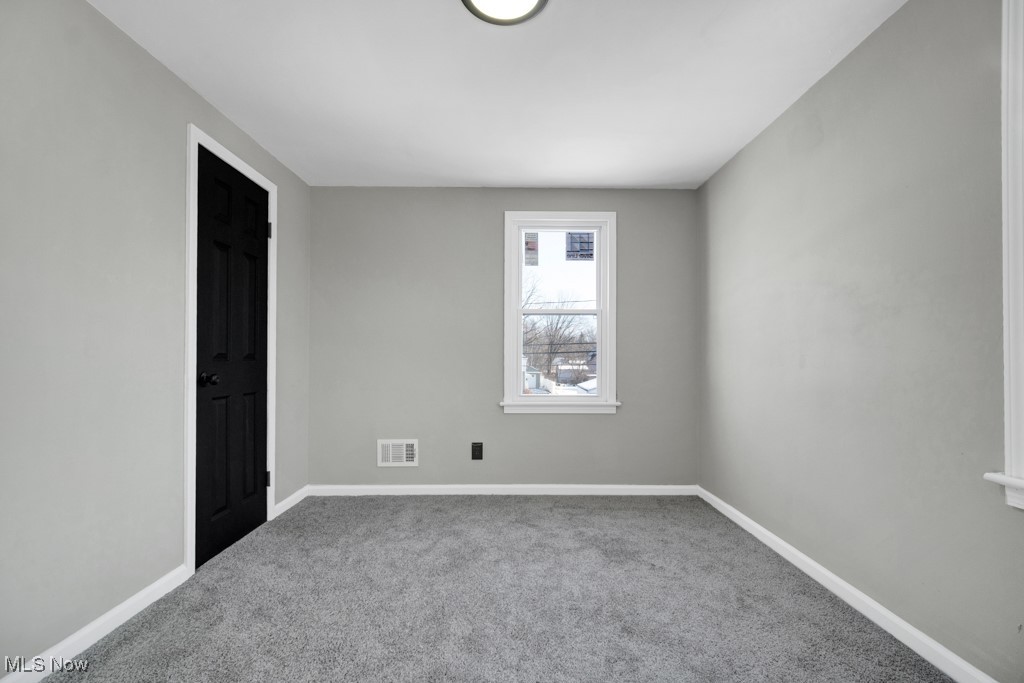 4754 Lawrence Avenue Garfield Heights OH 44125