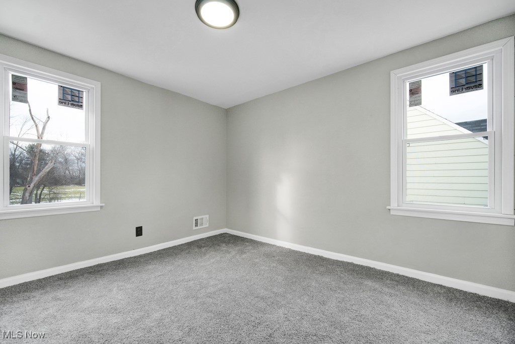 4754 Lawrence Avenue Garfield Heights OH 44125