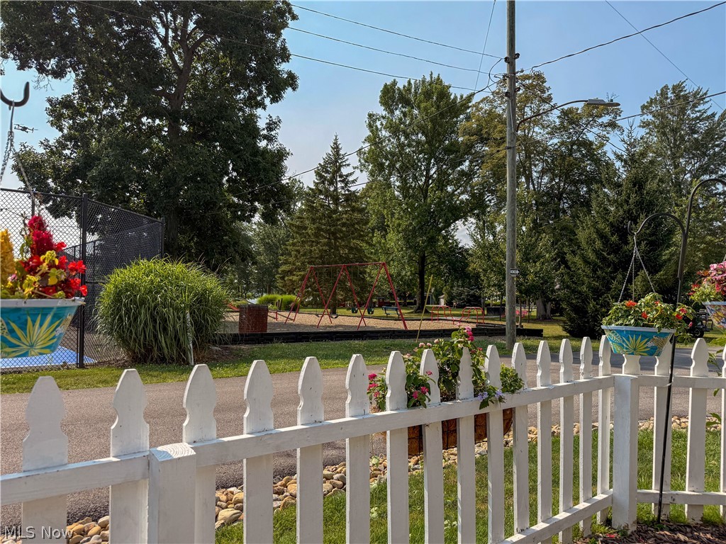 27 Bungalow Bay Boulevard Chippewa Lake OH 44215