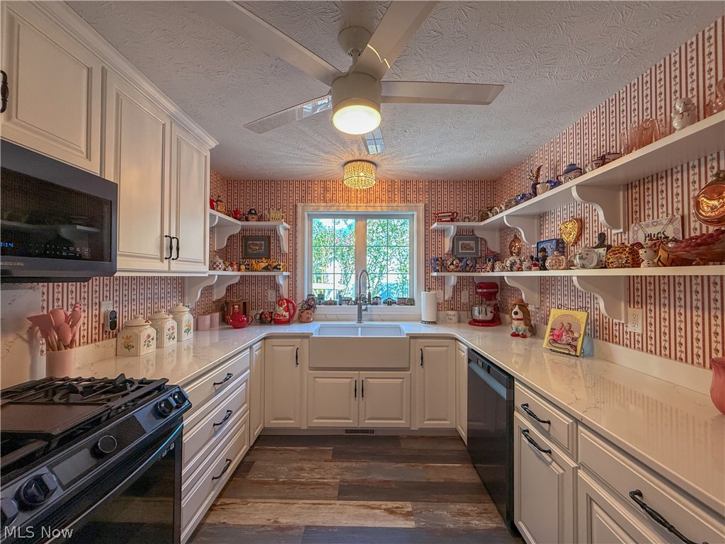 27 Bungalow Bay Boulevard Chippewa Lake OH 44215