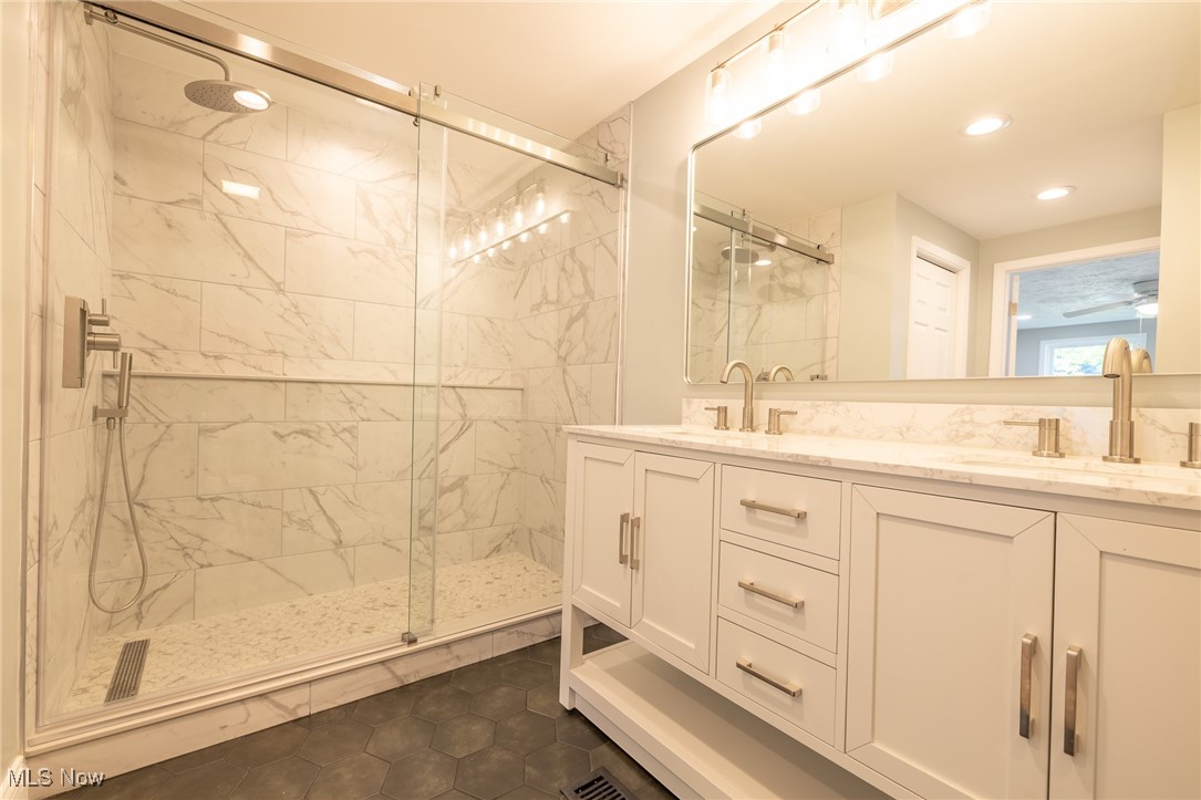 7391 Far Hills Drive Concord OH 44077