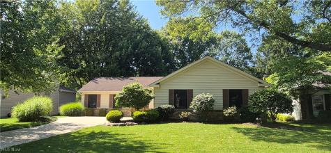 6224 Winding Creek Lane North Olmsted OH 44070