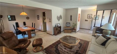 6224 Winding Creek Lane North Olmsted OH 44070