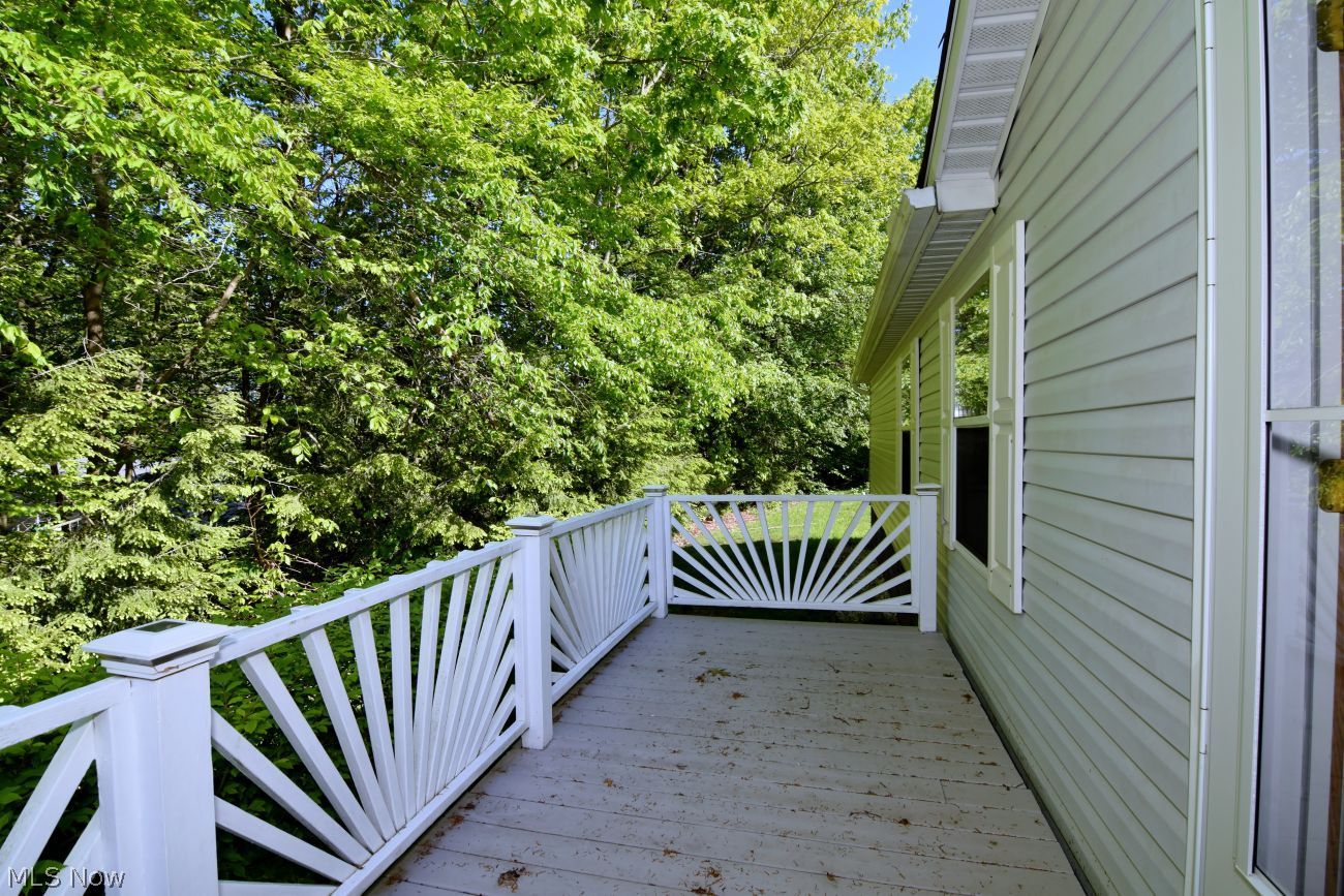 222 Troy Oaks Drive Hiram OH 44234