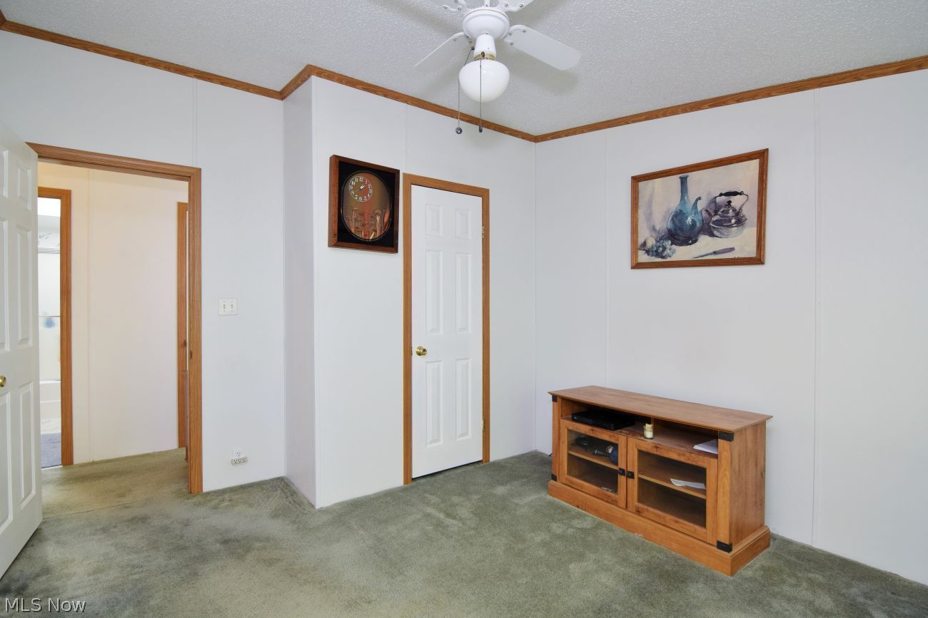 222 Troy Oaks Drive Hiram OH 44234