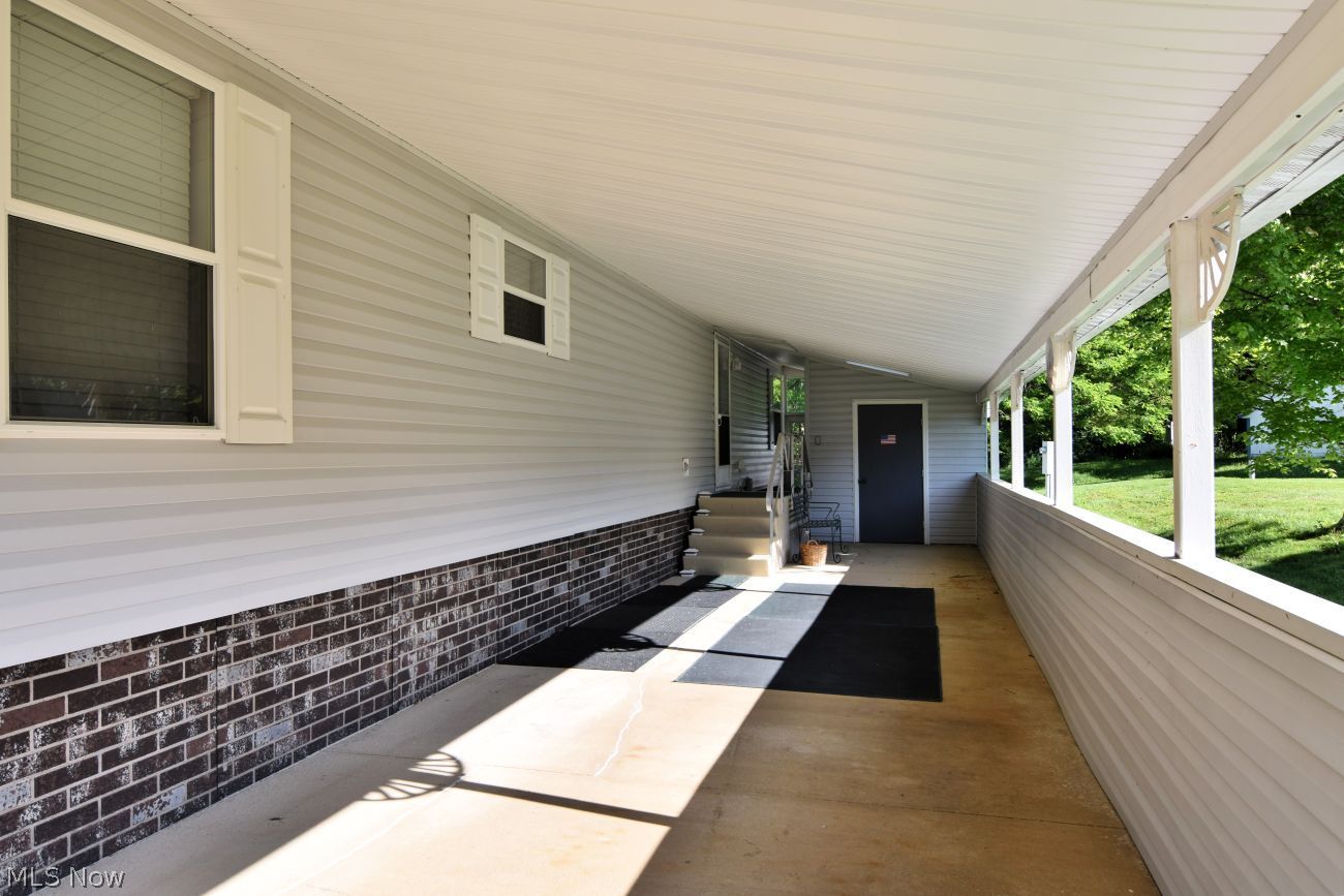 222 Troy Oaks Drive Hiram OH 44234