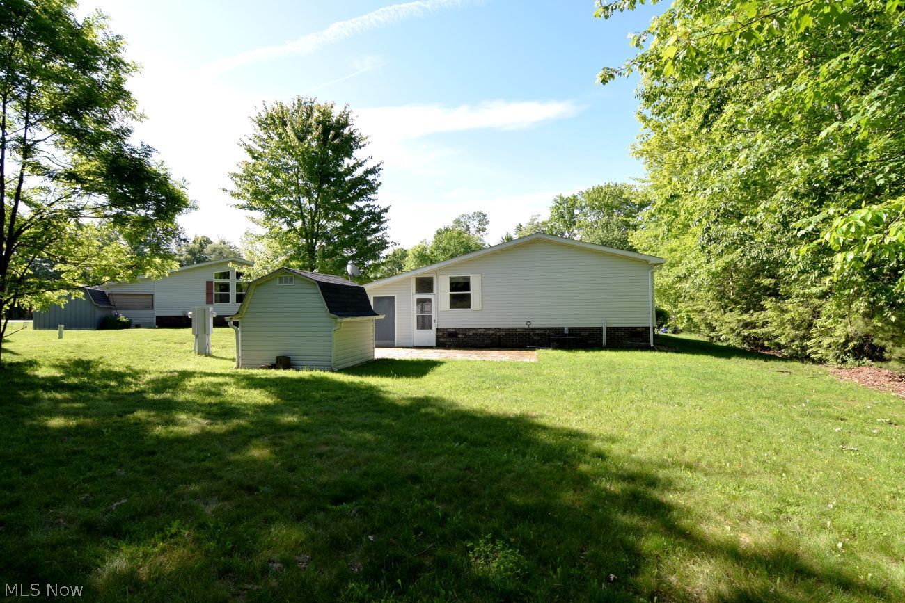 222 Troy Oaks Drive Hiram OH 44234