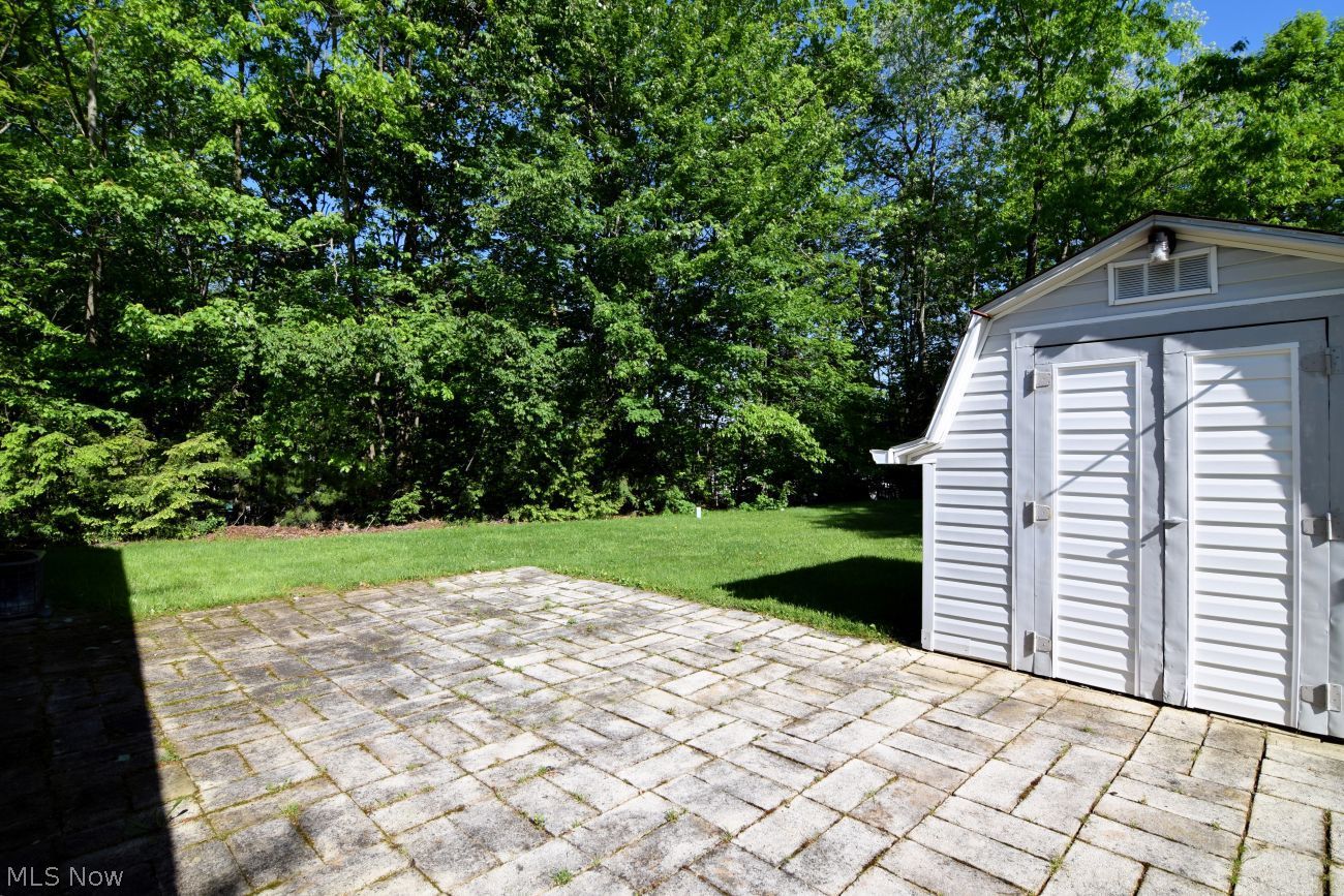 222 Troy Oaks Drive Hiram OH 44234