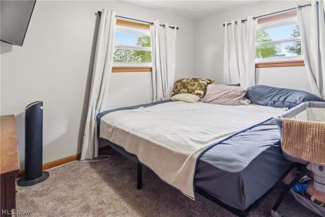 201 Menegay Road Louisville OH 44641