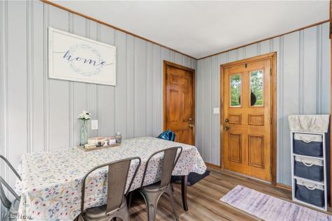 201 Menegay Road Louisville OH 44641