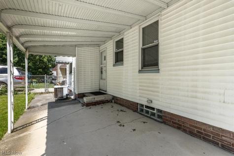 13413 Crossburn Avenue Cleveland OH 44135