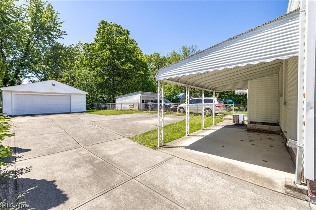 13413 Crossburn Avenue Cleveland OH 44135