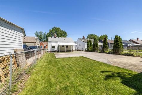 13413 Crossburn Avenue Cleveland OH 44135