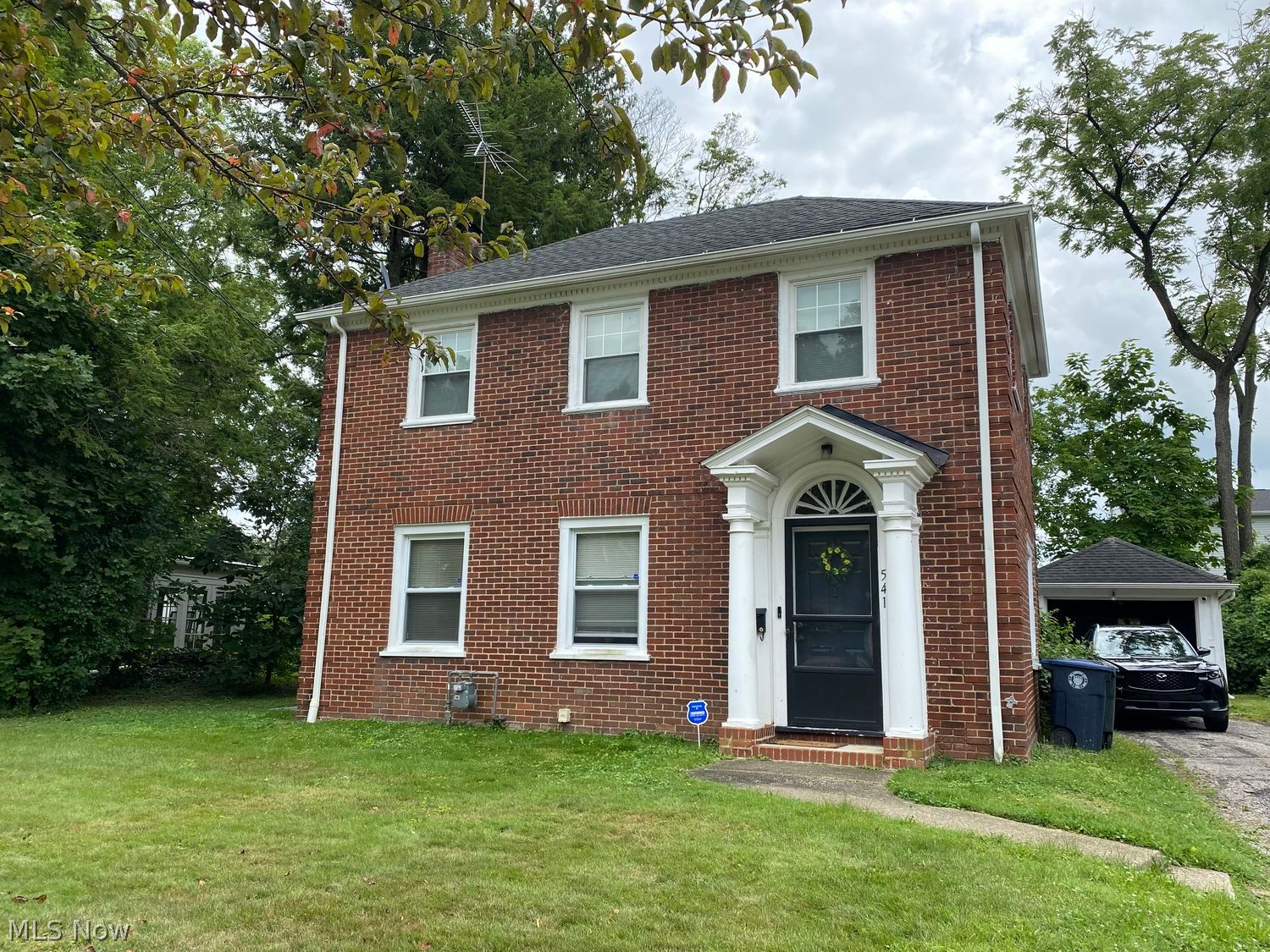 541 Fernwood Drive Akron OH 44320