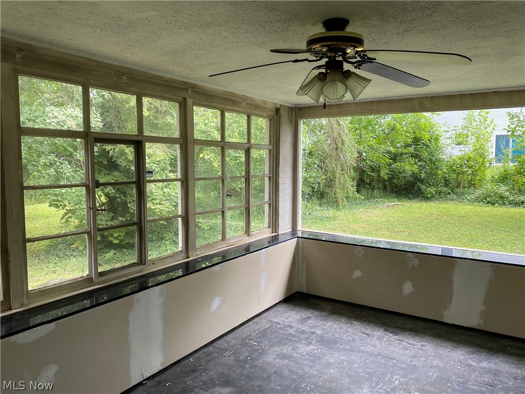 541 Fernwood Drive Akron OH 44320