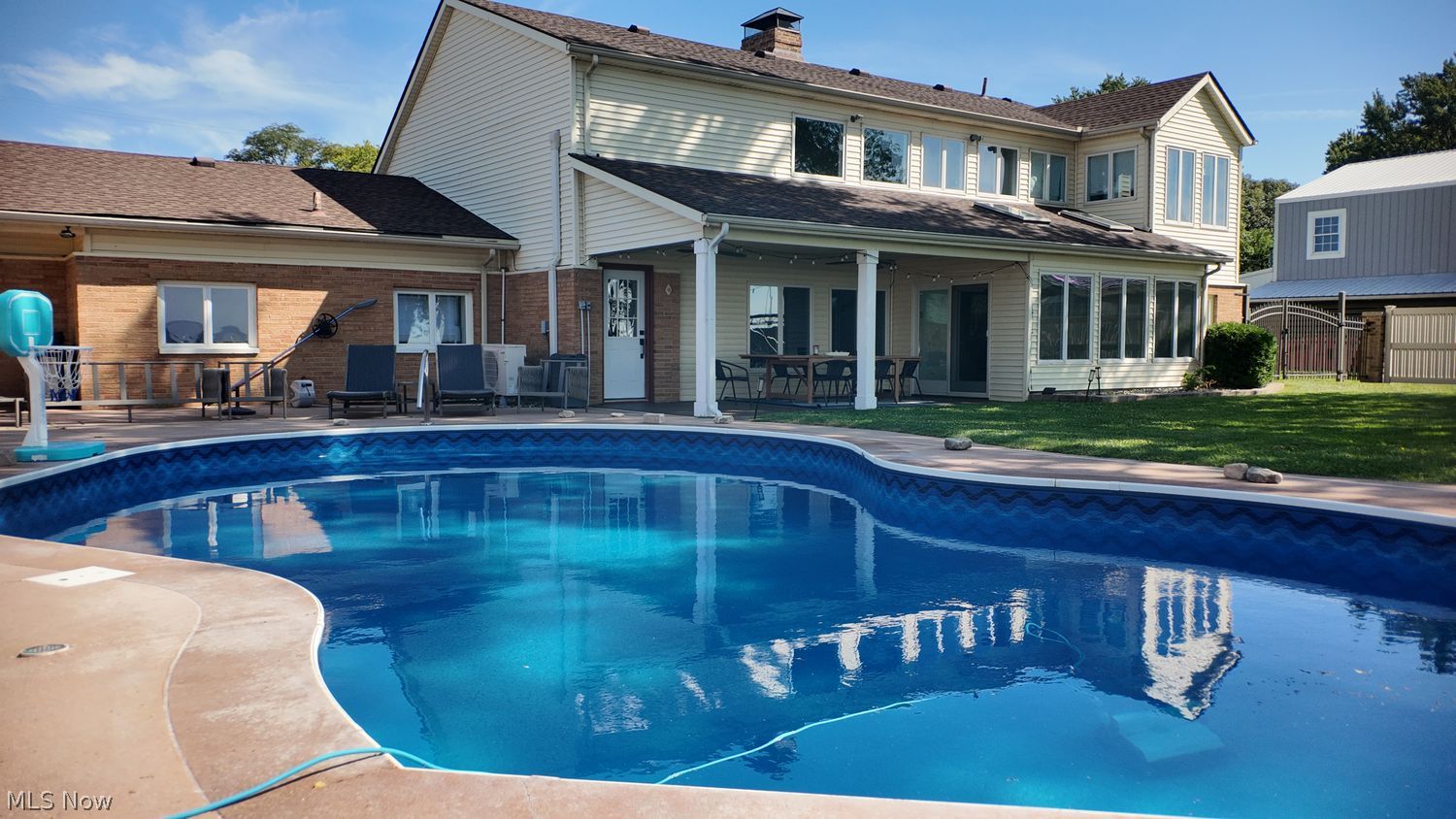 1086 E Hickory Grove Road Port Clinton OH 43452