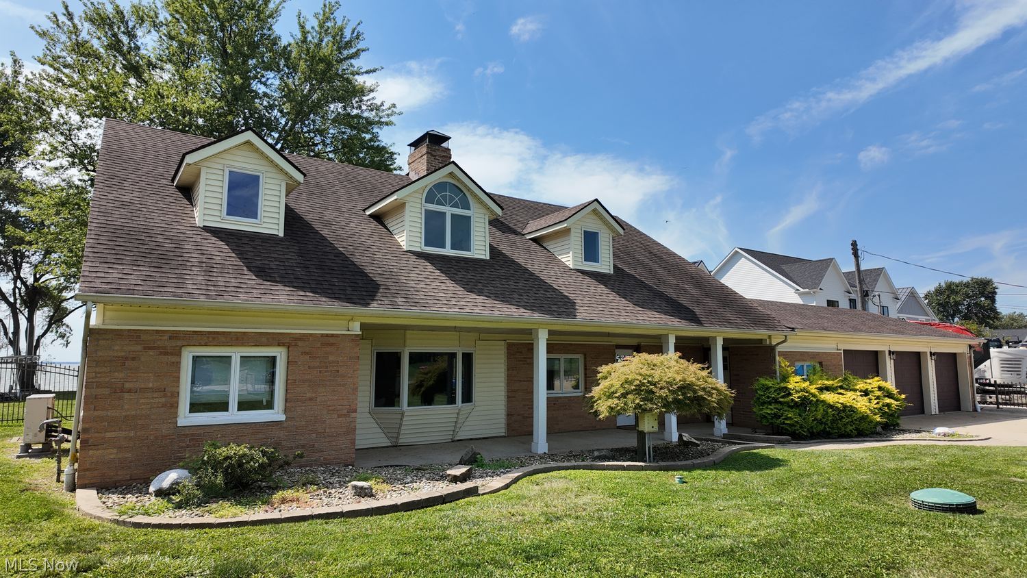 1086 E Hickory Grove Road Port Clinton OH 43452